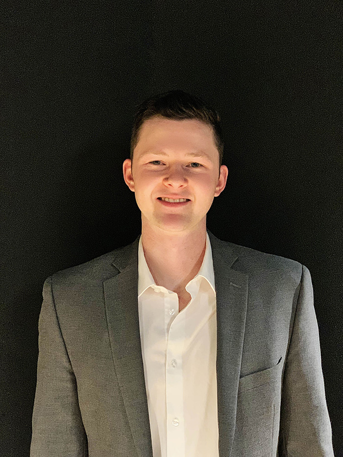 Thomas Mueller Headshot